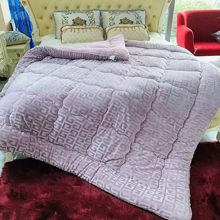 CHĂN LÔNG CỪU VÂN CHỮ VẠN 2MX2M2 (NẶNG 3,5KG)