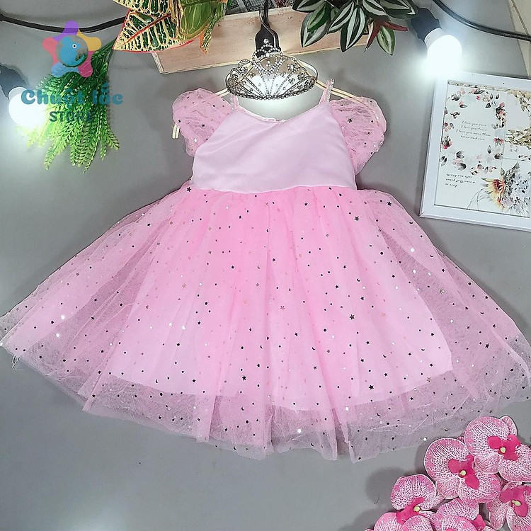 Đầm Công Chúa Cho Bé Gái Chuột Lắc Store Kiểu 2 Dây Đính Hạt 10kg Đến 25kg Màu Hồng