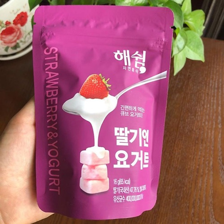 Sữa chua sấy lạnh Haeswim Hàn Quốc cho bé - Vị Dâu