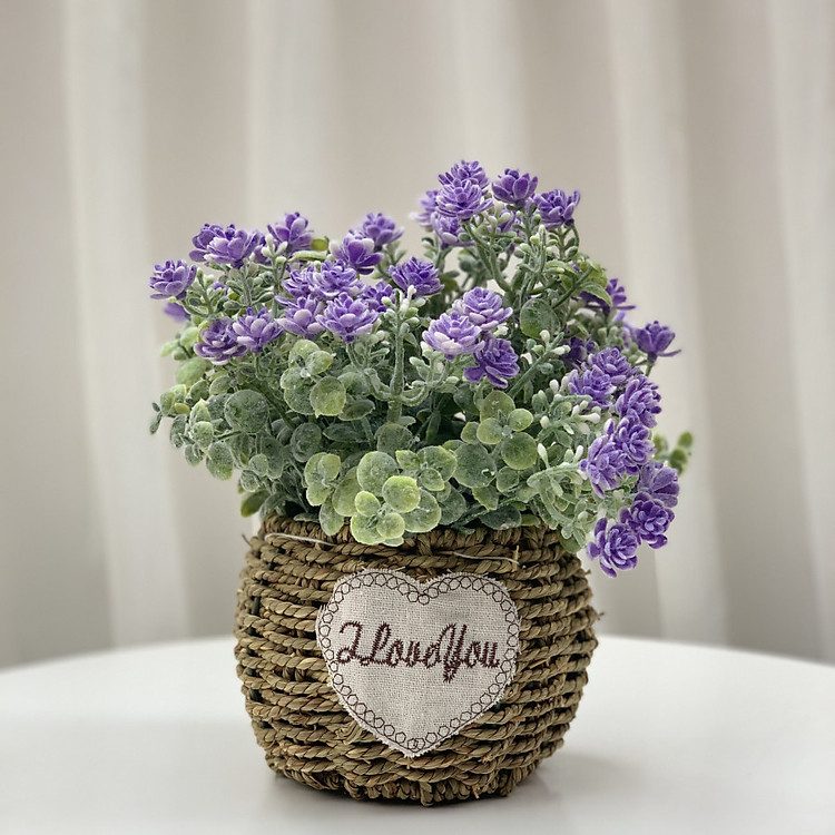 Hoa giả Milan Camelllia kèm giỏ hoa cói trang trí cửa hàng, phòng khách, bàn làm việc, ảnh thật shop chụp