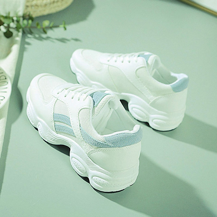 Giày thể thao nữ