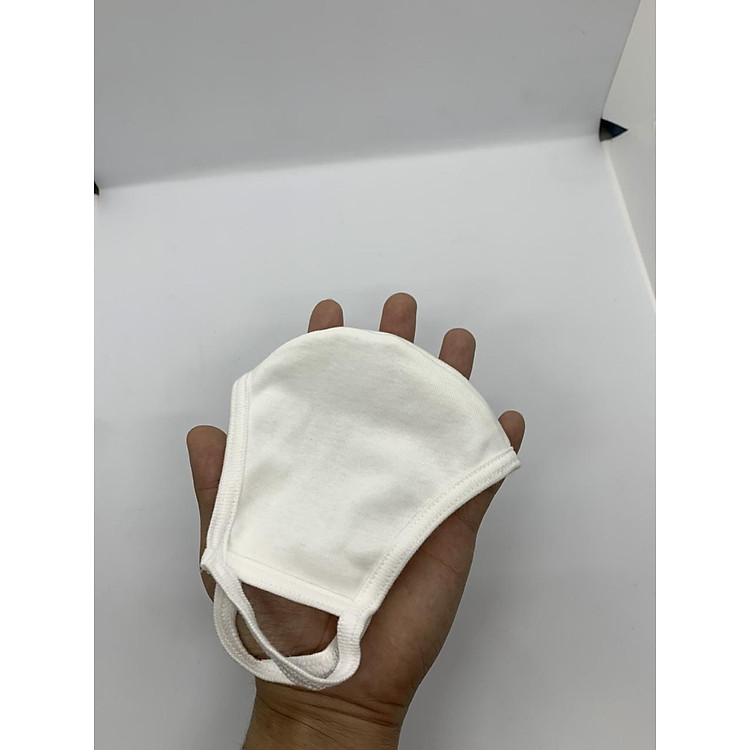 Khẩu Trang Vải Cao Cấp Màu Trắng - Sử dụng được 50 lần giặt