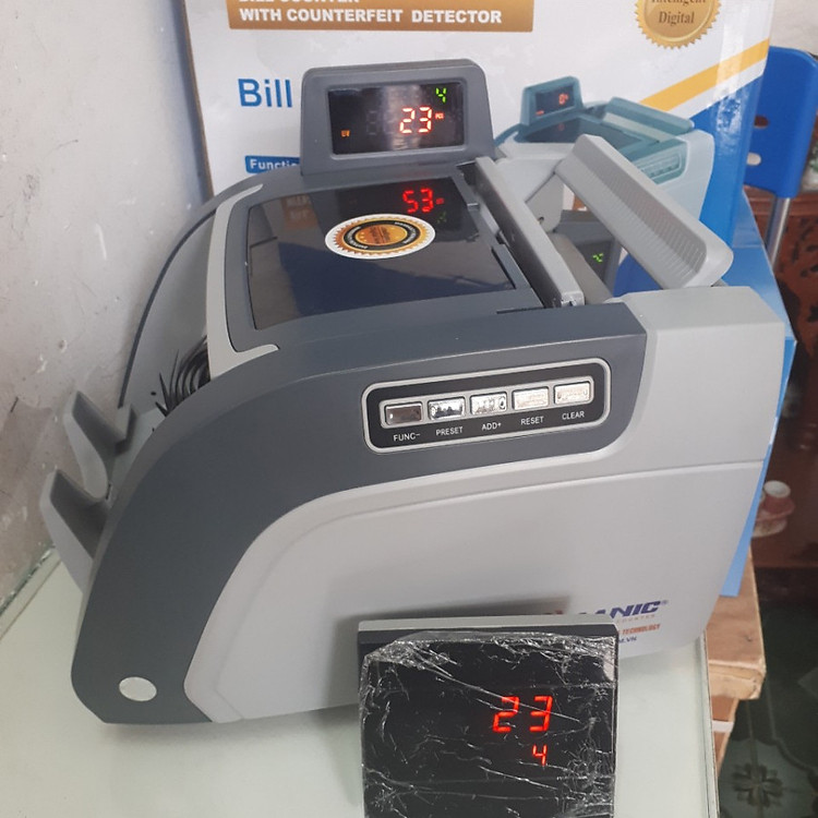 MÁY ĐẾM TIỀN MANIC B-1618-HÀNG CHÍNH HÃNG
