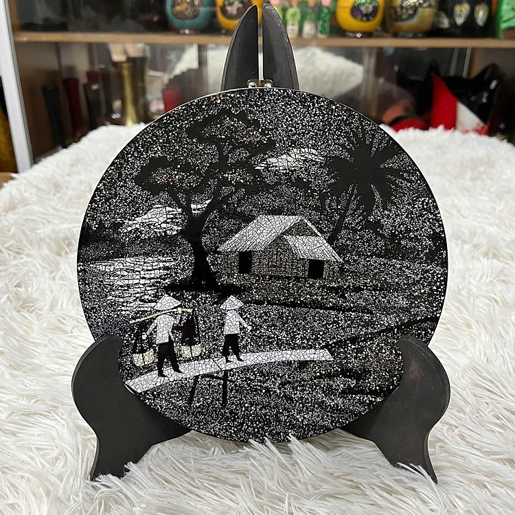 Dĩa Sơn Mài Thanh Bình Lê (20 cm)