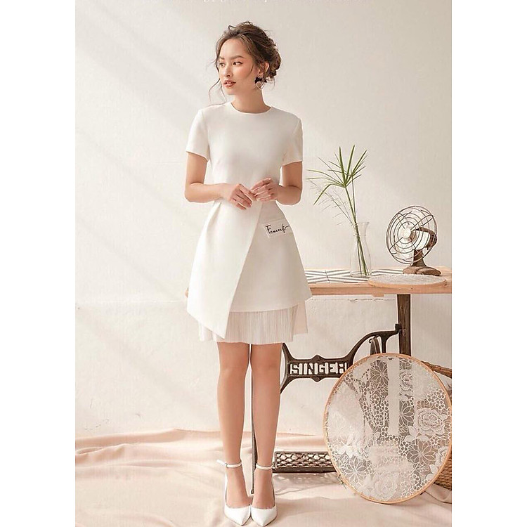 Đầm dự tiệc A xếp ly thêu