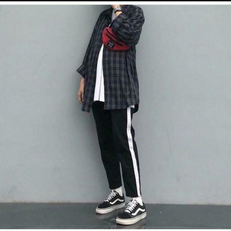 QUẦN THỂ THAO DÁNG SUÔNG 1 SỌC TRẮNG UNISEX TTPM117