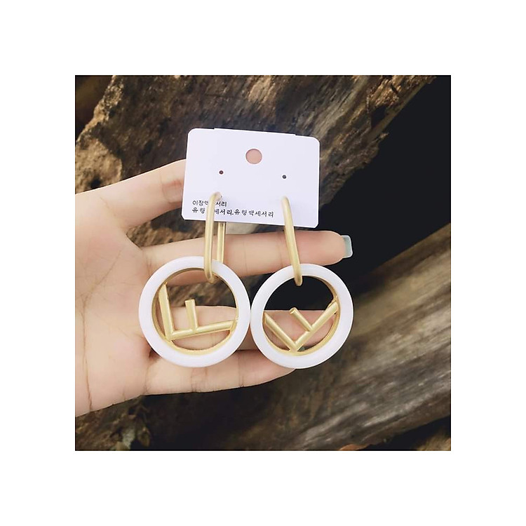 BÔNG TAI THỜI TRANG FENDI