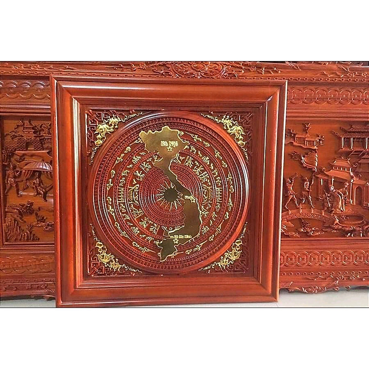 Tranh treo tường trạm khắc trống đồng và giải hình chữ s bằng gỗ hương đỏ kt 81×81×4.5cm