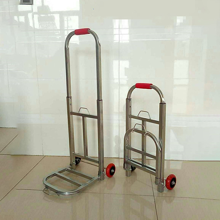 Xe kéo đẩy hàng TP183