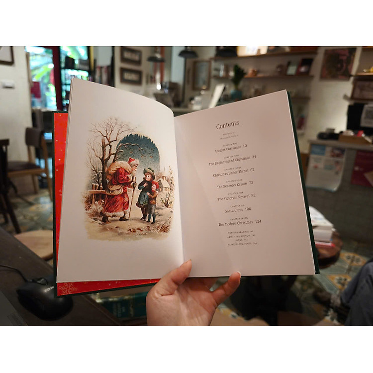 Christmas: A Short History from Solstice to Santa - Ảnh 5