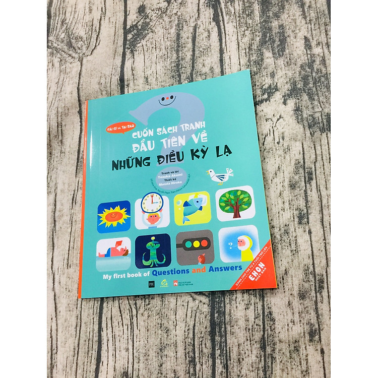 Cuốn sách tranh đầu tiên về những điều kỳ lạ