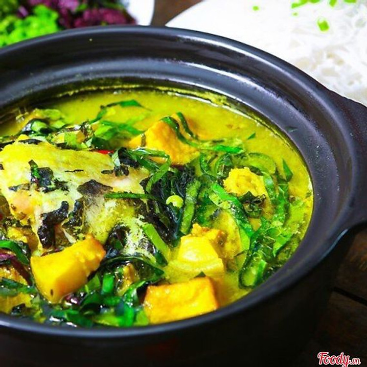 Cá Chình Om Chuối Đậu - 1 Con Khoảng 1,1kg