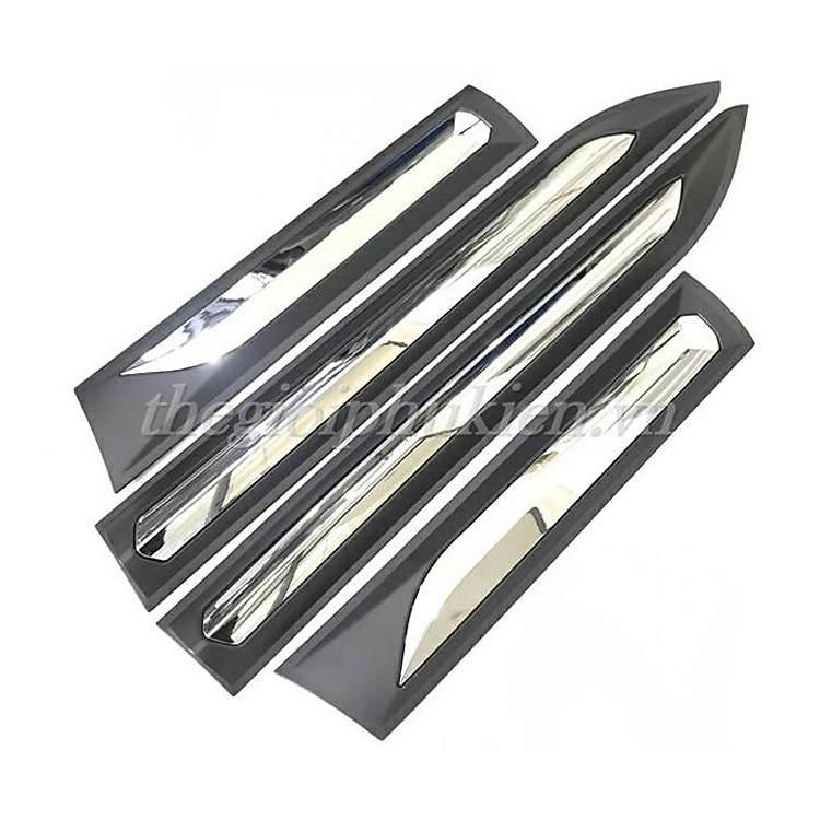 Bộ ốp, nẹp sườn Toyota Fortuner 2017-2019 bản to