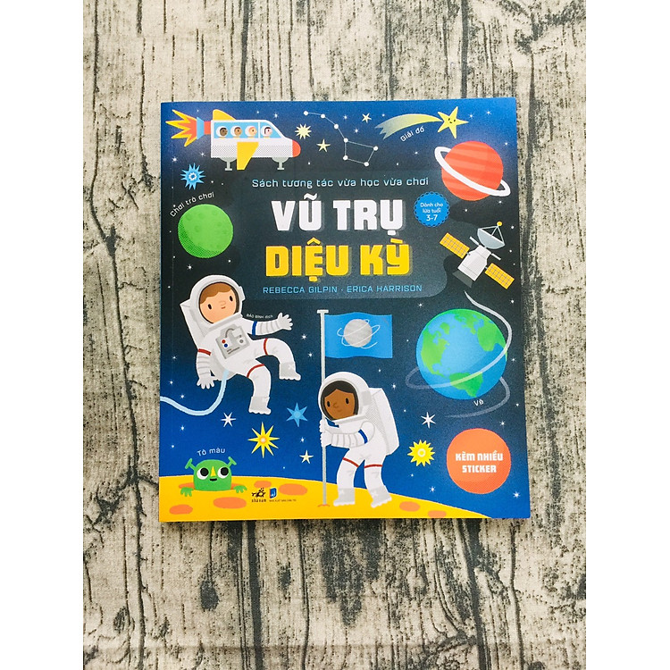 Tương Tác Vừa Học Vừa Chơi - Vũ Trụ Diệu Kỳ