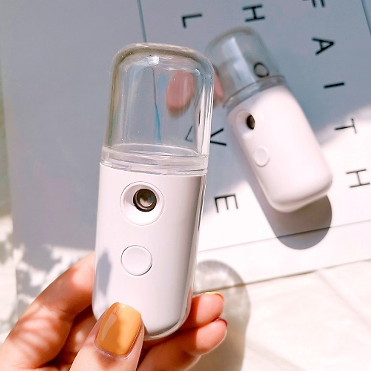 Máy phun sương cầm tay mini ( màu ngẫu nhiên )