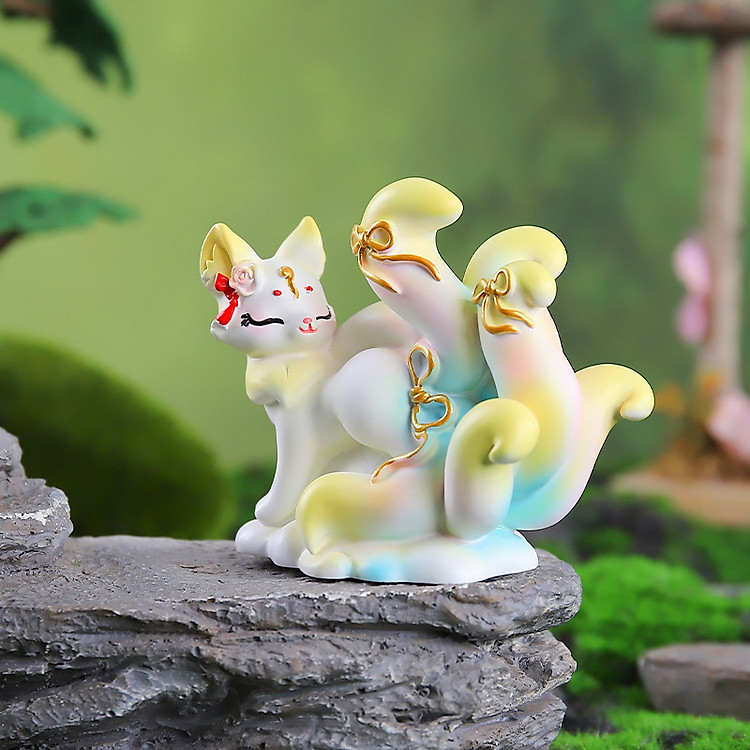Mô Hình Cữu Vĩ Thiên Hồ Cáo Nhỏ 9 Đuôi (Đuôi vàng Nơ)
