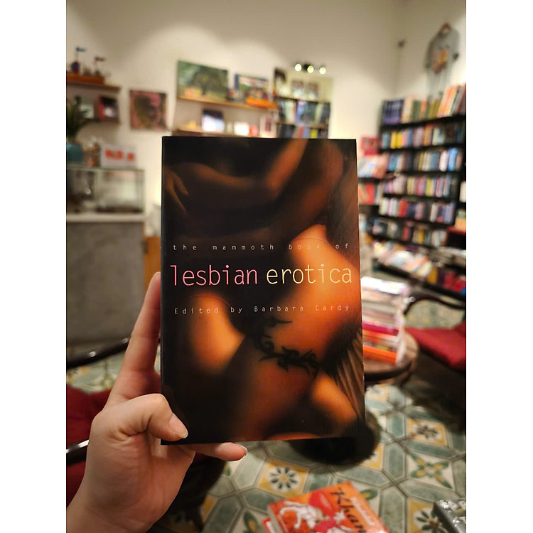The Mammoth Book of Lesbian Erotica: New Edition - Ảnh 3