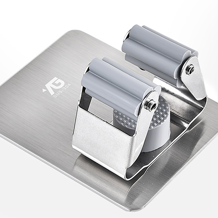 Móc treo chổi dán tường