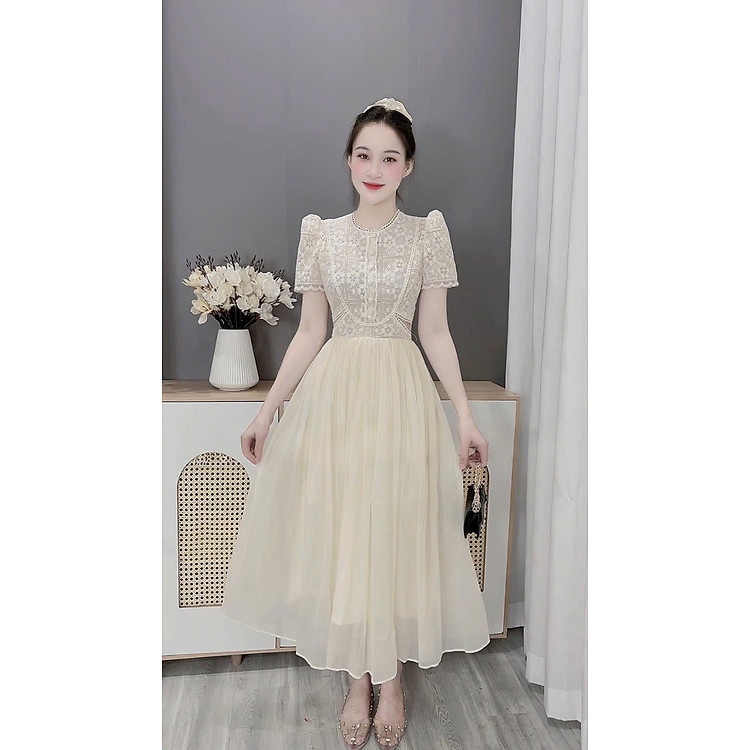 Váy thiết kế ren cúc bọc tay bồng pha chân tơ dáng dài