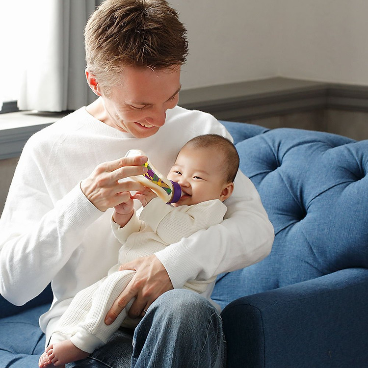 Bình sữa thủy tinh Betta Jewel G3 240ml Đảm bảo Ưu đãi - Hình ảnh 4