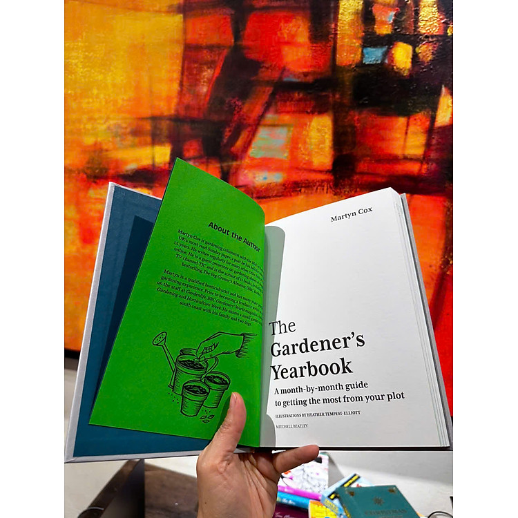 The Gardener's Yearbook: A month-by-month guide to getting the most out of your plot - Ảnh 5