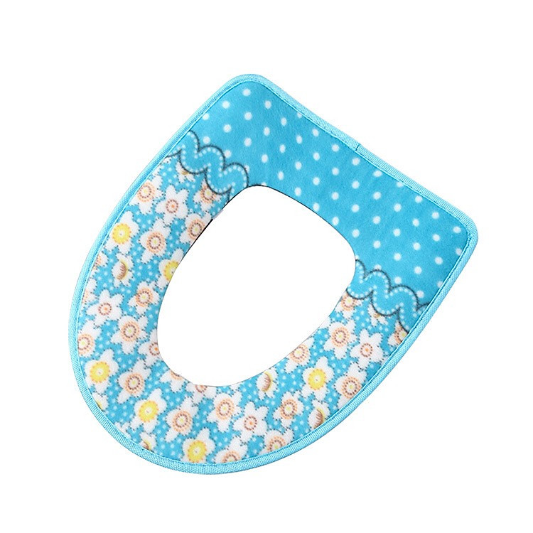 Miếng Lót Bồn Cầu Giữ Ấm Mẫu Mới ( Tặng hình dán dễ thương ) - giao màu ngẫu nhiên