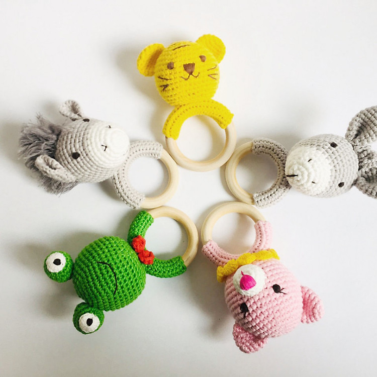 Lục lạc thú cầm tay - Thú len móc tay