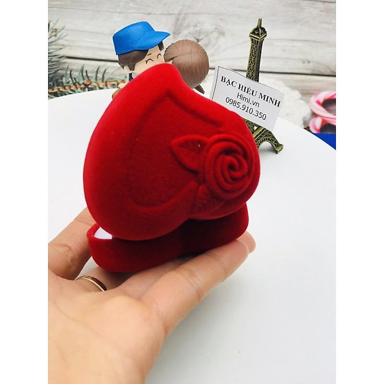 Hộp nhung đựng nhẫn họa tiết bông hồng xinh - Ảnh 3