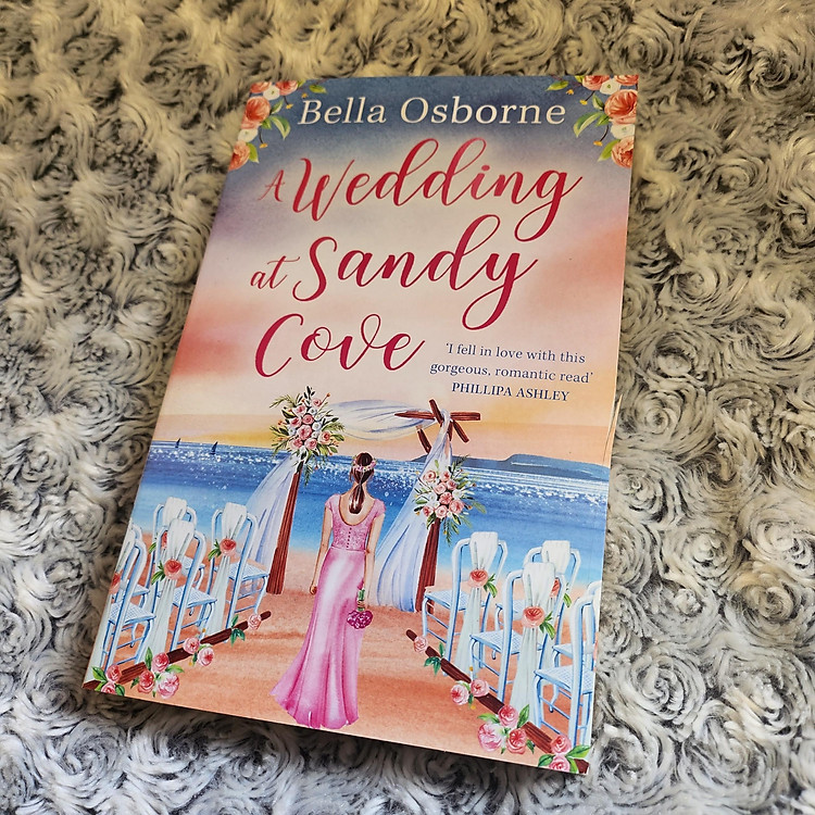 Tiểu thuyết lãng mạn tiếng Anh: A Wedding at Sandy Cove - Ảnh 3