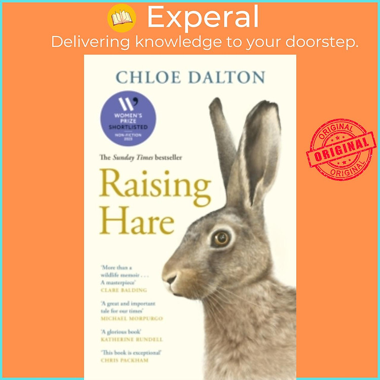 Sách - Raising Hare : The heart-warming true story of an unlikely friendship by Chloe Dalton (UK edition, paperback)