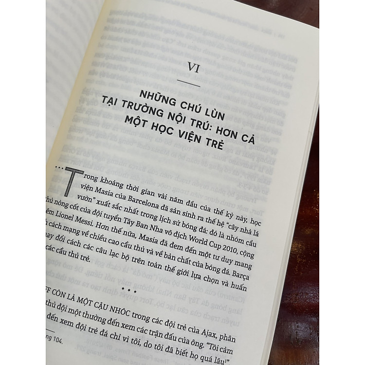 BARÇA - LIONEL MESSI VÀ SỰ THĂNG TRẦM CỦA CÂU LẠC BỘ BÓNG ĐÁ VĨ ĐẠI NHẤT THẾ GIỚI - Ảnh 4