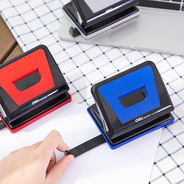 Dụng Cụ Bấm Lỗ Giấy Thủ Công Deli E0105 (15 tờ) - Ảnh 5