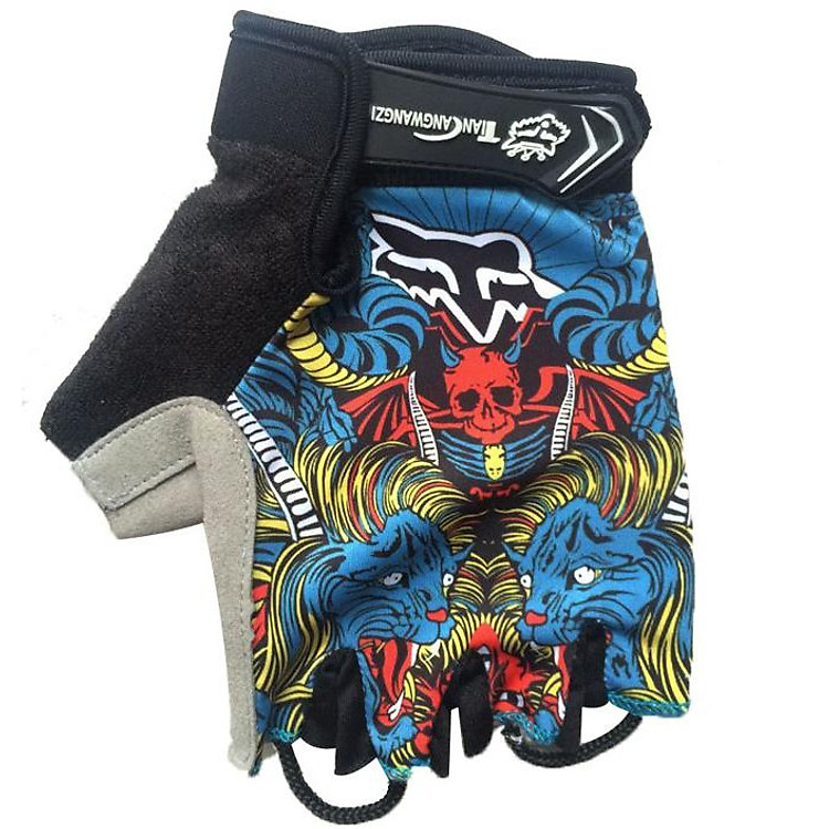 Găng tay tập gym hình xăm