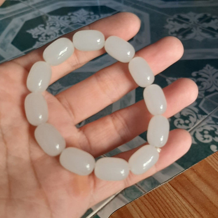 Vòng tay chuỗi hạt trắng may mắn cho nam và nữ