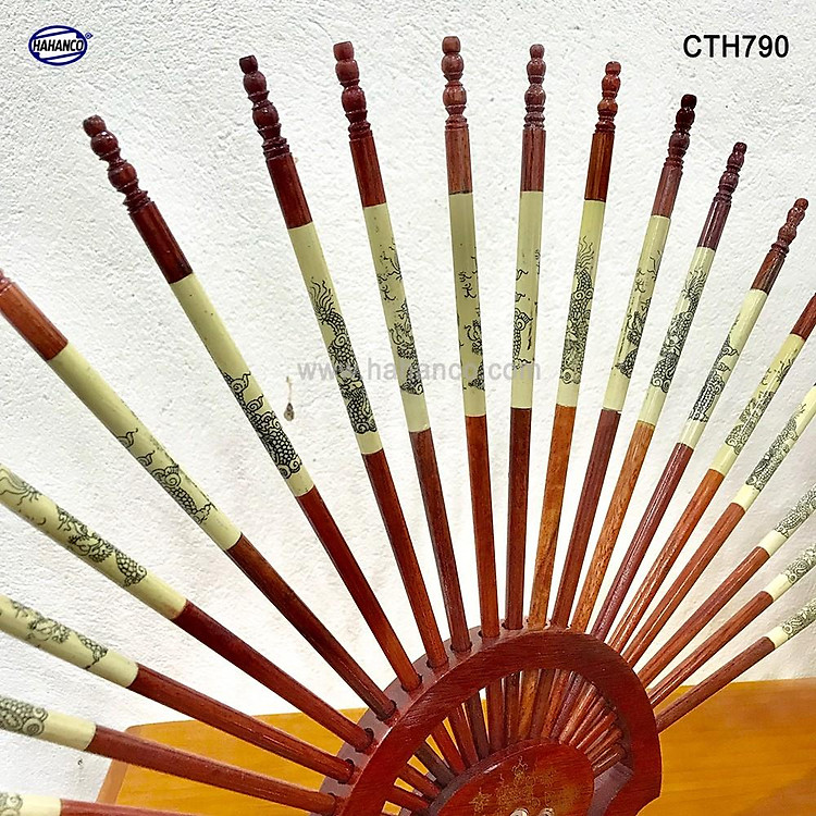 Bộ đũa thờ 10 đôi + giá rẻ quạt bằng gỗ Hương (CTH790) - Ảnh 7
