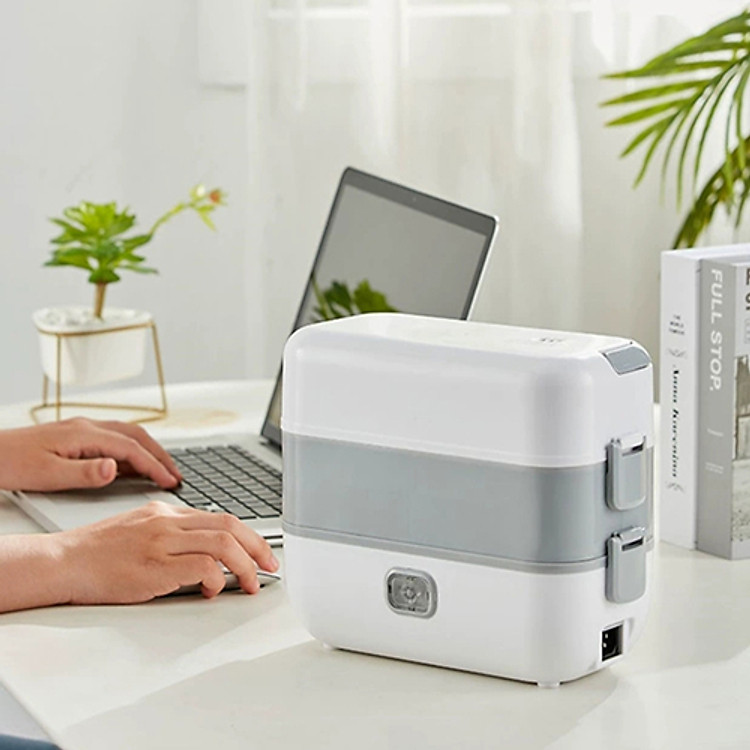 Hộp cơm văn phòng bảo quản giữ nhiệt thức ăn với 4 ngăn inox vô cùng tiện lợi.( Màu ngẫu nhiên )