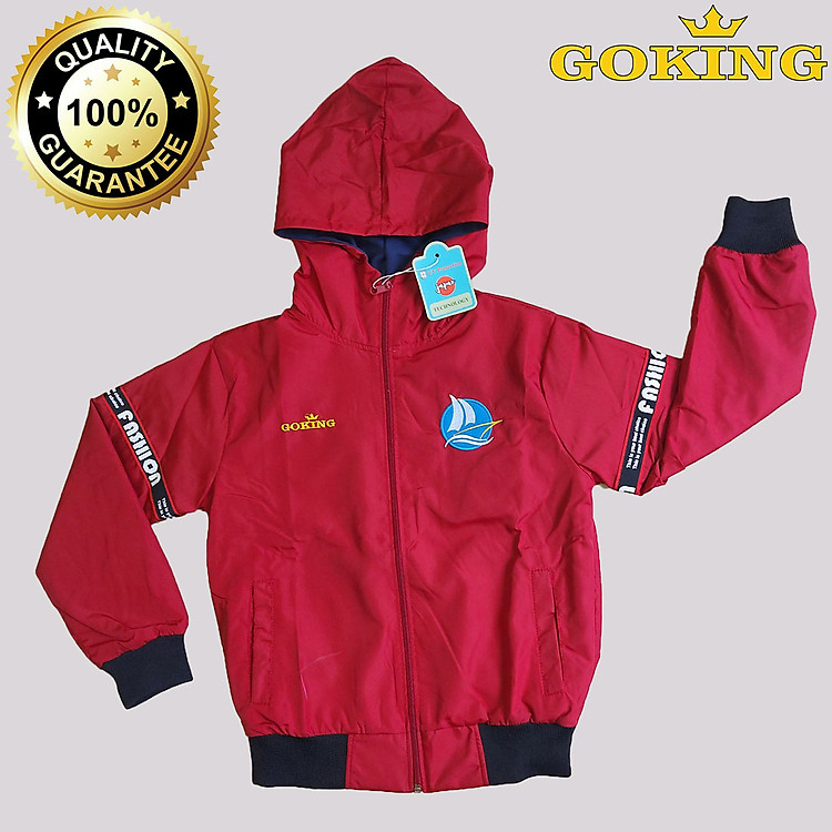 Áo khoác gió trẻ em GOKING, form unisex cho bé trai gái. Ngoài vải dù, trong lót vải cào cách nhiệt. 3 túi tiện dụng.