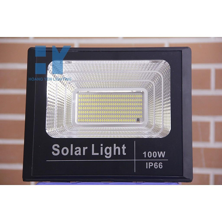 Đèn năng lượng mặt trời, Đèn led pha năng lượng mặt trời 100w