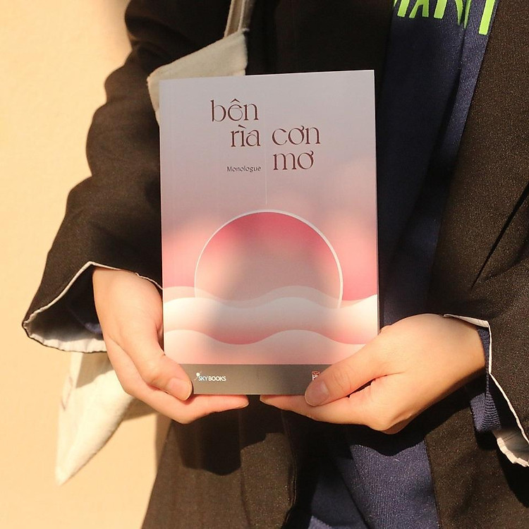 Bên Rìa Cơn Mơ - Ảnh 2