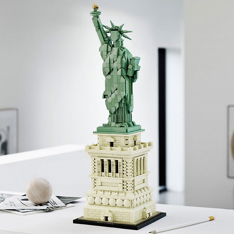 Mua LEGO 21042 - Tượng Nữ Thần Tự Do Chính hãng Ưu đãi - Hình ảnh 3