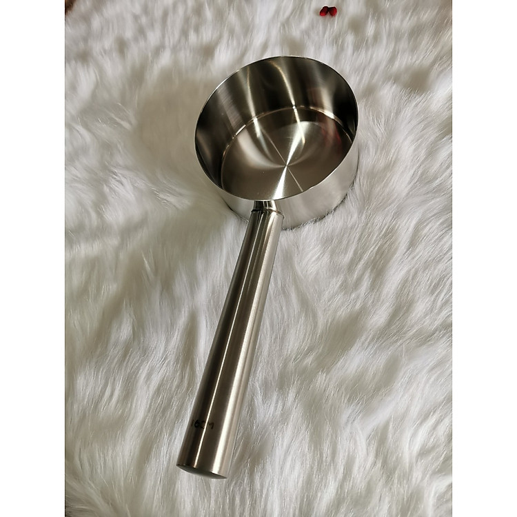 GÁO MÚC NƯỚC LÈO INOX 304 TẶNG RỔ NHỰA HÌNH TIM