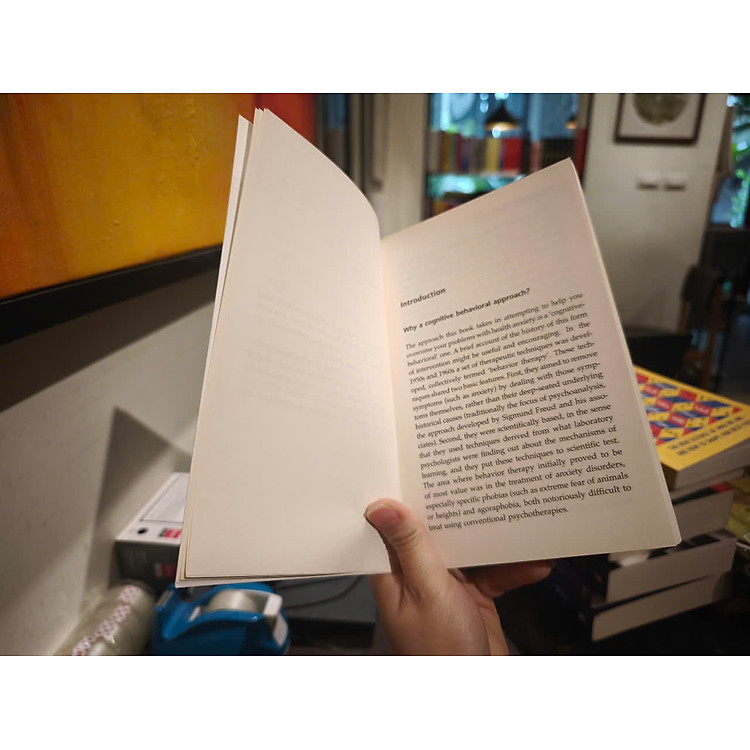 Overcoming Health Anxiety: A Self-help Guide Using Cognitive Behavioural Techniques - Ảnh 6