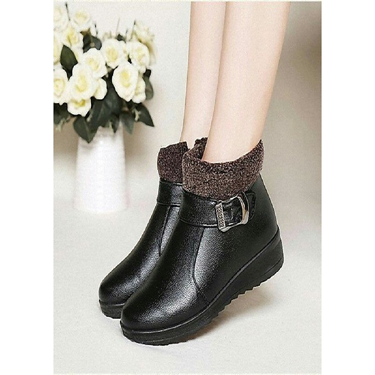 Giày boot nữ cổ thấp phối lông