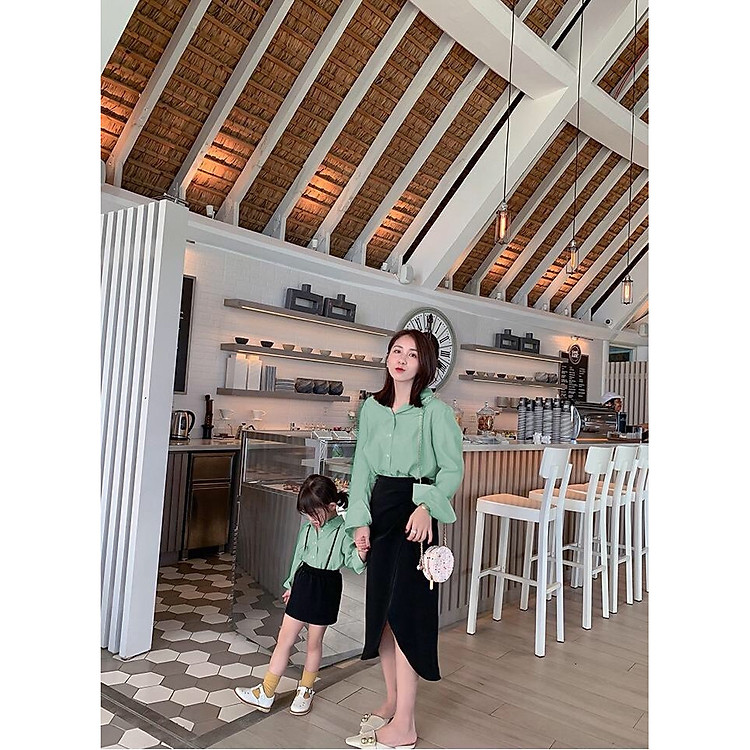 Set áo sơ mi +Chân Váy Thắt Nơ