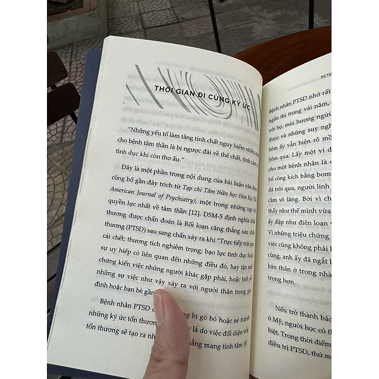 HỐ ĐEN TÂM LÝ - GHI CHÉP TỪ BÁC SĨ TÂM THẦN TẠI NEW YORK - Ảnh 2