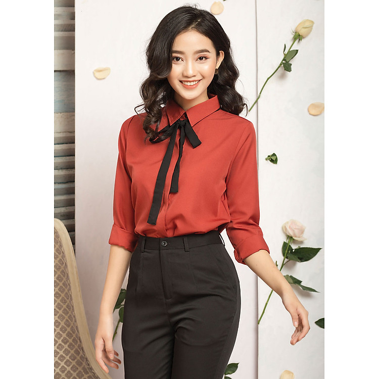 Áo Sơ Mi Nữ Phối Phụ Kiện Gumac A12005