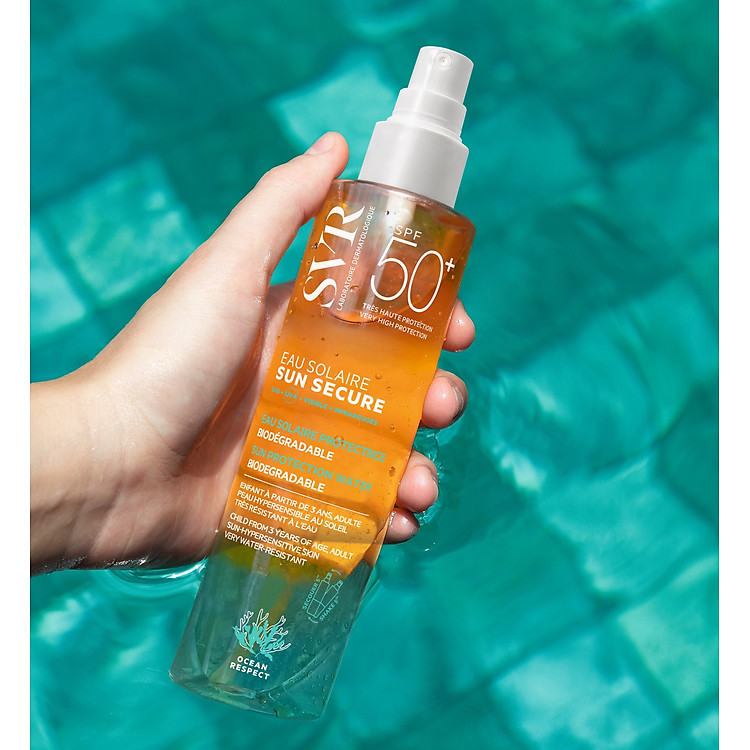 Xịt chống nắng giúp bảo vệ da trước tác động của tia tử ngoại, ánh sáng nhìn thấy SVR SUN SECURE EAU SOLAIRE SPF50+