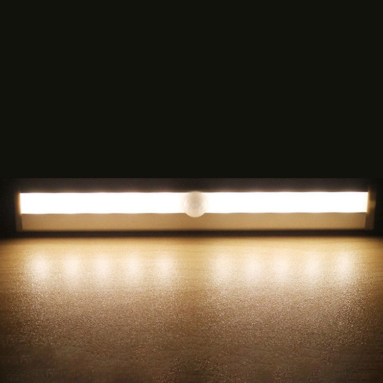 Đèn LED Cảm Ứng Hồng Ngoại Dùng Pin Sạc - Nhiều Kích Cỡ