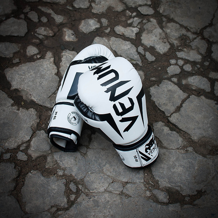 Găng tay Boxing Venum elite (size 14oz) - Trắng