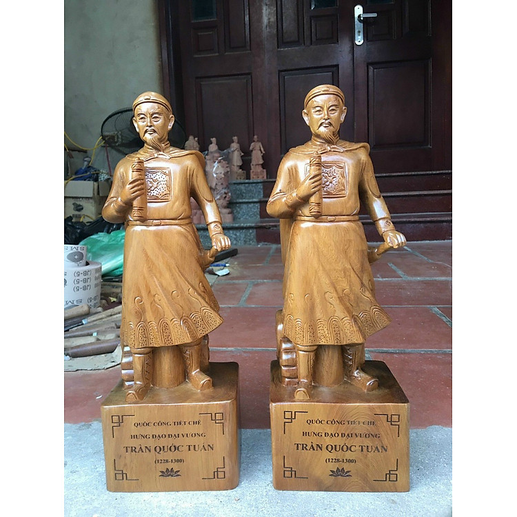 Tượng Trần Quốc Tuấn Gỗ Bách Xanh (Cao 50×16×15cm)